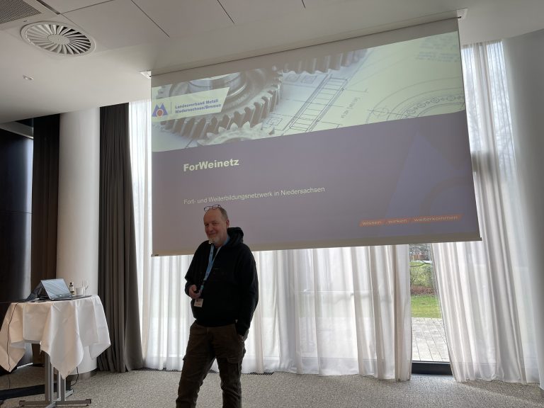 Mehr über den Artikel erfahren ForWeinetz und MetalKey